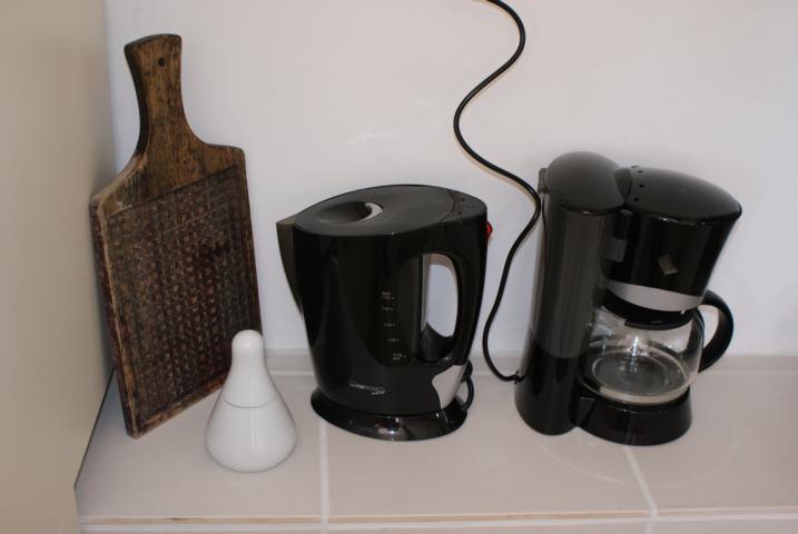 Wasserkocher, deutsche Kaffeemaschine