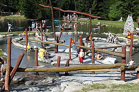 Sommerferien in Disentis, Bündner Oberland - Kinderparadies Fontanivas mit Badesee