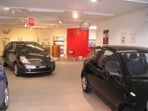 TOYOTA Neuwagen Ausstellung im neuen Showroom, Dorfgarage Sulgen