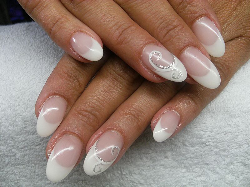 NailArt Ovale Nägel Dream Nails Design in RheinfeldenDegerfelden