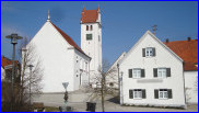 Moenstetten_Kirche_mit_Schuetzenheim