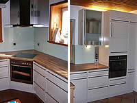 Einbauk&uuml;che in vanille Hochglanz mit Arbeitsplatten in Nussbaum bzw. Nussbaum-Block