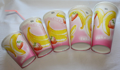 Shakebecher, Eisbecher hoch und Deckel mit Kreuzschlitz f&uuml;r Halme bei Gro&szlig;Handel EIS GmbH