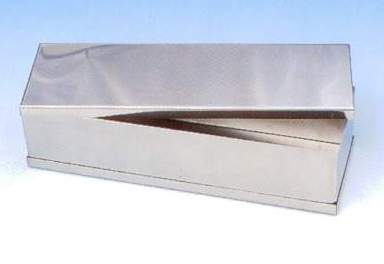 Rechteckige Formen f&uuml;r die Produktion von Eistorten bei Gro&szlig;Handel EIS GmbH
