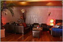 Club El Harem, Launch