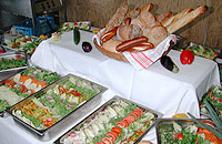 Erlibacherhof am Zürichsee - Partyservice - Salatbuffet mit Brotkorb