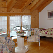 Appartement mit grosser Terrasse mit Seesicht