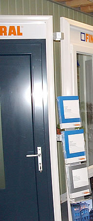 Faku-Bau AG Ausstellungsraum Haust�ren