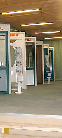Faku-Bau AG Ausstellungsraum Fenster und Haust�ren