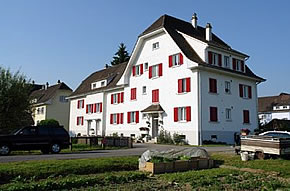 Fensterläden aus Aluminium