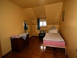 Ein Einzelbettzimmer