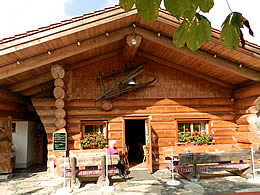 Blutwurzh&uuml;tte Wandern auf dem Schaukelweg oder auf dem Granitweg im Bayerwald