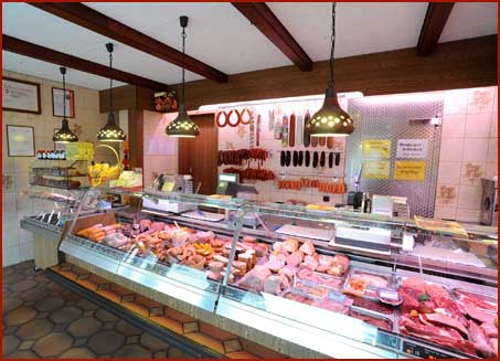 Unser Verkaufsraum - Fleischerei Wieseke Frankfurt Schwanheim -- Fleischerei Wieseke, Frankfurt Schwanheim - Fleisch, Wurst, Partyservice und Catering