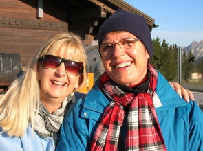 Conny und Monika auf dem Rellerli
