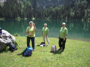 Doris, Annar&ouml;s + Annemarie (alle in gr&uuml;n)