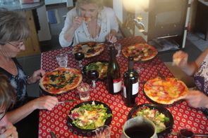Pizza nach der kreativen Arbeit