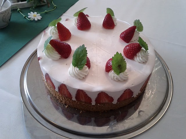 Erdbeerjoghurttorte
