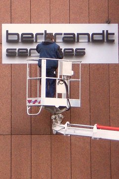 10_Montage_240x360.jpg