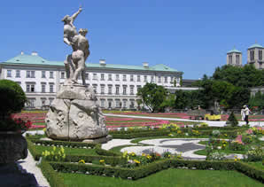 Bildquelle&copy;pixelio.de - Salzburg Mirabellgarten- Schloss Mirabell