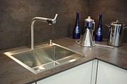 Musterk&uuml;che Nieburg Hochglanz Kunststoff Magnolie, Arbeitsplatte Keramik, Blanco Edelstahlsp&uuml;le Claron, K&uuml;chenarmatur Vonda