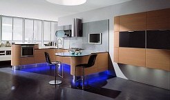 Italienische Designerk&uuml;che mit K&uuml;chenoberfl&auml;che aus Echtholz: Eiche natur (Aster Cucine Domina)