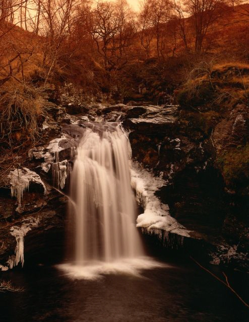 Wasserfall im Winter, 
