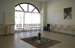 Der Gruppenraum, Uebungsgruppen, Meditation, Rebirthing, Seminare,  Zirkel, Entwicklungs-Gruppen
