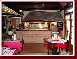 Inside of The Pizzeria of The Grill Saint Martin - Hotel - Motel - Grill - Piszzeria - Restaurant -Bed & Breakfast in Verneuil sur Avre near of Center Parcs