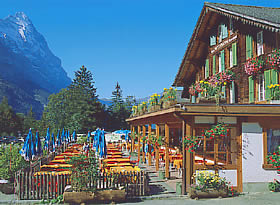 Hotel Wetterhorn im Sommer