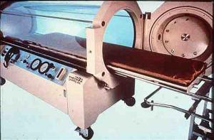 Einplatz-Druckkammer (Monoplace chamber) f�r HBO-Therapie 
