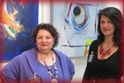Ingrid Wolff-Hamm an Ihrem Stand bei der Antik & Kunstmesse in Sindelfingen