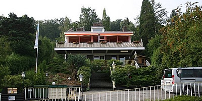 05.jpg