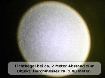 03_lichtkegel_wand.jpg