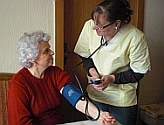 patient - pflegekraft klink