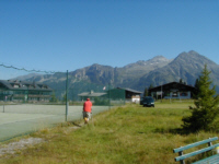 Tennisplatz auf der Gerlosplatte im Nationalpark Hohe Tauern