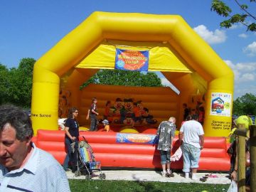 H�pfburg - jede Menge Spa� f�r Kinder -
