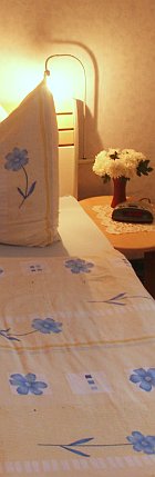Bett im Hotel