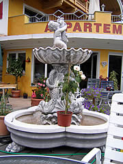 Hotel garni H&uuml;ttl mit Appartementhaus im Pinzgau