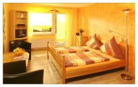 Apartment 3(a)