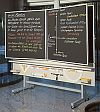 Fahrbare Buchwandtafel