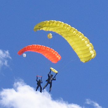 Fallschirmspringer