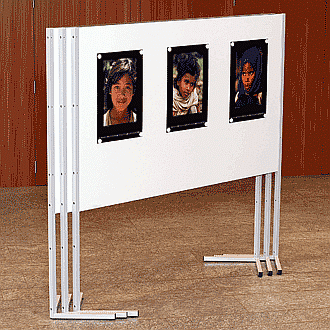 Stellwand mit T-Fuss 45&deg;