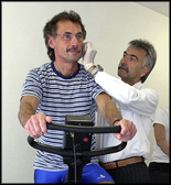 Im Mittelpunkt der Analyse des Herz Kreislauf Systems und der Ausdauer steht die Laktatleistungsdiagnostik, die als Labor- (Indoor) oder Feldtests (Outdoor) durchgef�hrt werden kann.