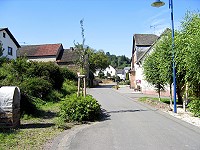 Dorfstra�e :: Klick = Bild vergr��ern