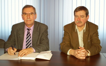 Prezes J. Socha i wiceprezes H. G�dek