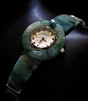 montre,jade,01,coussin,467x700px
