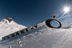 Oakley.jpg