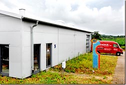 Unser neues Geb�ude mit Ausstellungsraum