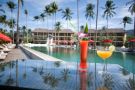 Amari Emerald Cove, Tropical drink at swimming pool area