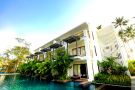 The Chill, Exterior